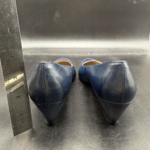 Salvatore Ferragamo Blue Patent Leather Kitten Pump Womens 6.5 B Made In Italy - Picture 6 of 8